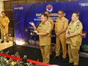 Mendagri Tito Instruksikan Kepala Daerah Siaga Hadapi Bencana Hidrometeorologi Mendagri Tito Instruksikan Kepala Daerah Siaga Hadapi Bencana Hidrometeorologi