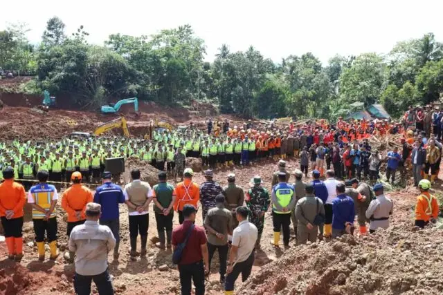 Mendagri: Presiden Beri Apresiasi dan Pastikan Dukungan Penanganan Longsor di Cilacap Mendagri: Presiden Beri Apresiasi dan Pastikan Dukungan Penanganan Longsor di Cilacap
