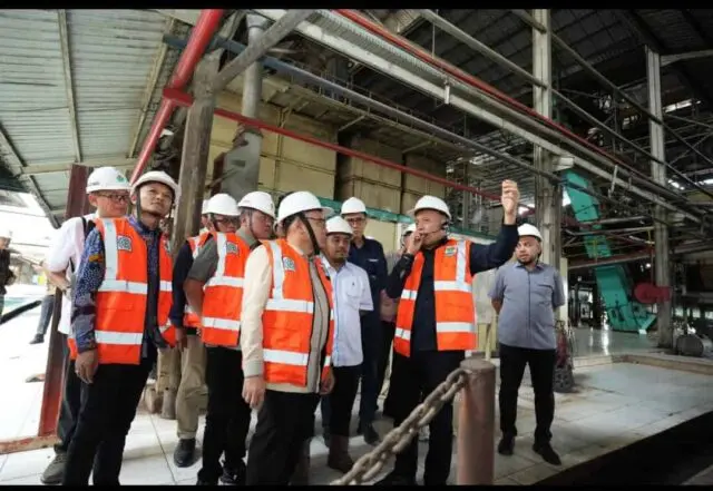 PalmCo Menangkan Best Waste Management dan Best CEO di ESG Award 2025 PalmCo Menangkan Best Waste Management dan Best CEO di ESG Award 2025