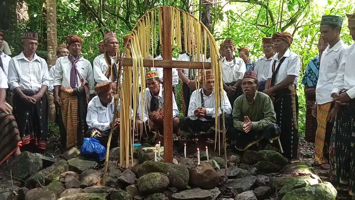Masyarakat Adat Gendang Mawe Manggarai Barat NTT Sukses Menggelar Upacara Adat Penti Weki Peso Beo Masyarakat Adat Gendang Mawe Manggarai Barat NTT Sukses Menggelar Upacara Adat Penti Weki Peso Beo