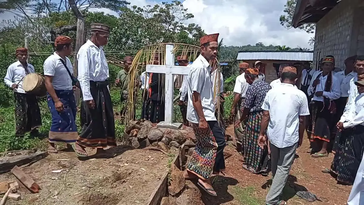 Masyarakat Adat Gendang Mawe Manggarai Barat NTT Sukses Menggelar Upacara Adat Penti Weki Peso Beo Masyarakat Adat Gendang Mawe Manggarai Barat NTT Sukses Menggelar Upacara Adat Penti Weki Peso Beo