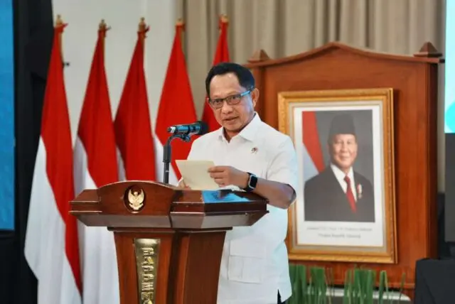 Mendagri Tegaskan Kepala Daerah Perlu Pahami Manfaat Pengembangan Geopark Mendagri Tegaskan Kepala Daerah Perlu Pahami Manfaat Pengembangan Geopark