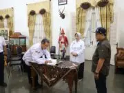 Pemkab Purworejo–PT Mahardika Adidaya Teken MoU Pemanfaatan Lahan, Dorong Investasi Perkebunan dan Wisata Agro Pemkab Purworejo–PT Mahardika Adidaya Teken MoU Pemanfaatan Lahan, Dorong Investasi Perkebunan dan Wisata Agro