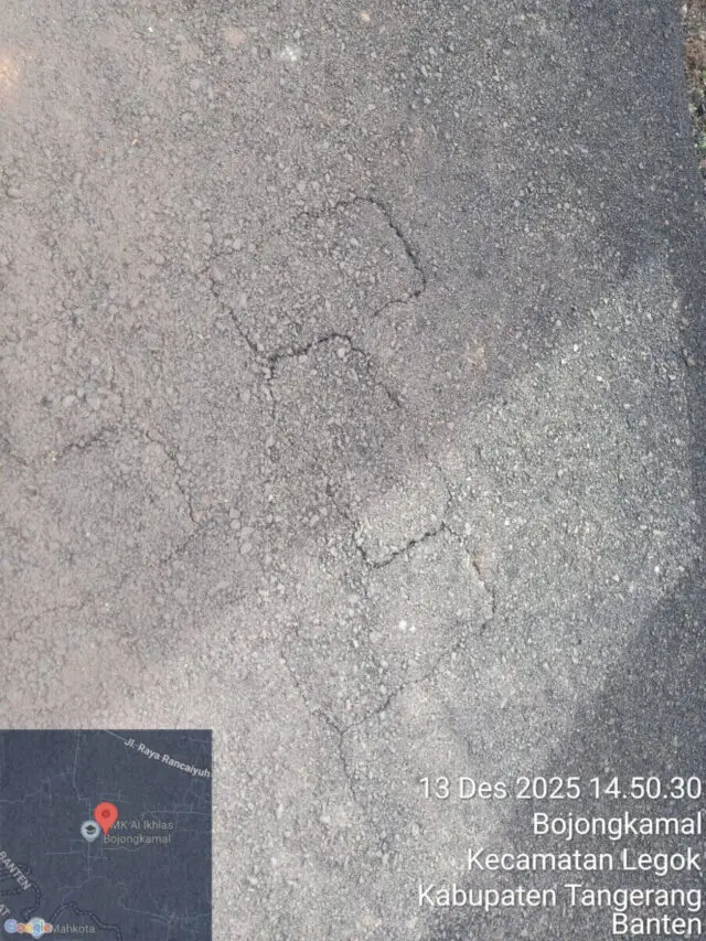 Miris Hotmix Baru Tiga Pekan di Bojong Kamal Sudah Menipis, LSM LipanHam Mita Pihak Kecamatan Legok Agar Digelar Ulang Miris Hotmix Baru Tiga Pekan di Bojong Kamal Sudah Menipis, LSM LipanHam Mita Pihak Kecamatan Legok Agar Digelar Ulang