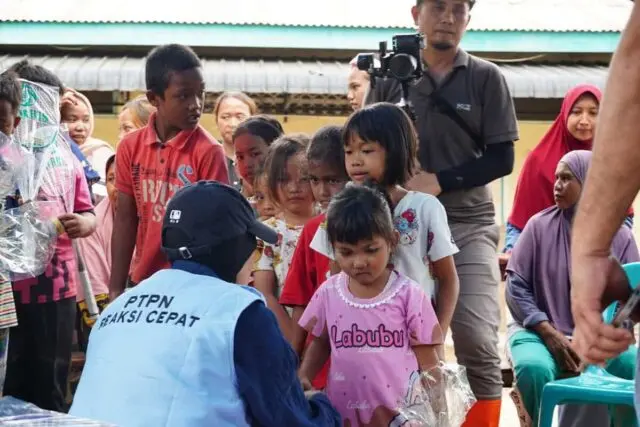 Peluk Hangat PalmCo: Dampingi Ratusan Anak Jalani Trauma Healing di Aceh Tamiang Peluk Hangat PalmCo: Dampingi Ratusan Anak Jalani Trauma Healing di Aceh Tamiang