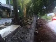 Diduga Tak Sesuai Spesifikasi, Proyek Turap di Suradita Disorot Publik Diduga Tak Sesuai Spesifikasi, Proyek Turap di Suradita Disorot Publik