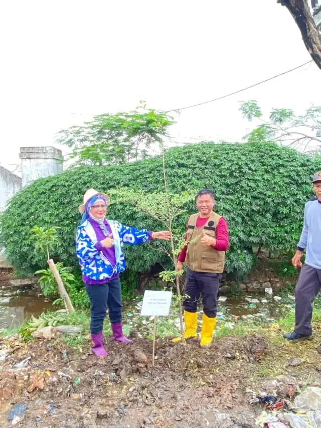 Kolaborasi Lintas Sektoral, Giat Penanaman 1000 Pohon di TPA Jatiwaringin Mauk Kolaborasi Lintas Sektoral, Giat Penanaman 1000 Pohon di TPA Jatiwaringin Mauk 
