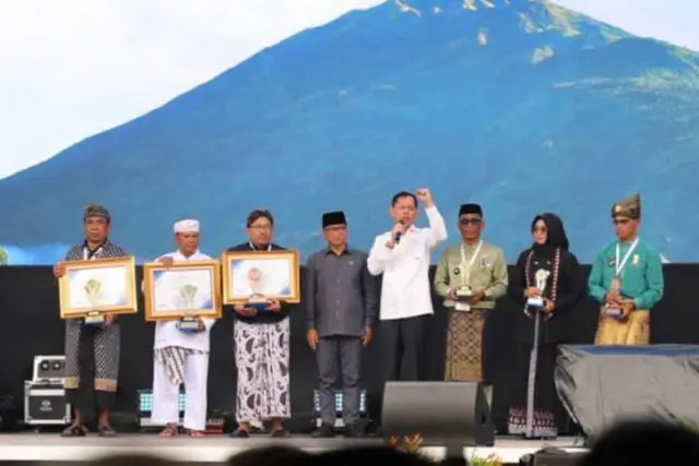 Desa Krandegan Purworejo Raih Juara 3 Lomba Desa Digital Nasional 2025 di Puncak Hari Desa Nasional 2026 Desa Krandegan Purworejo Raih Juara 3 Lomba Desa Digital Nasional 2025 di Puncak Hari Desa Nasional 2026