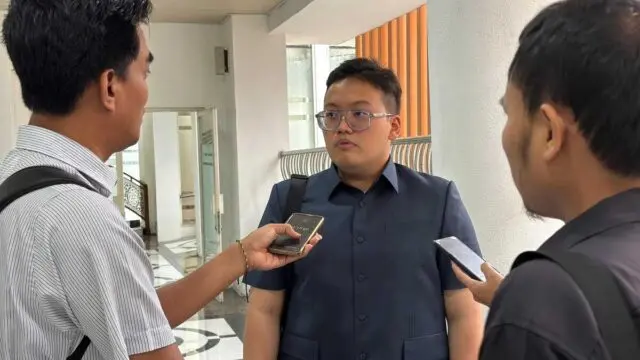 Refleksi Akhir 2025, Abraham: Pembangunan di Banten Belum Sepenuhnya Dirasakan Warga Refleksi Akhir 2025, Abraham: Pembangunan di Banten Belum Sepenuhnya Dirasakan Warga