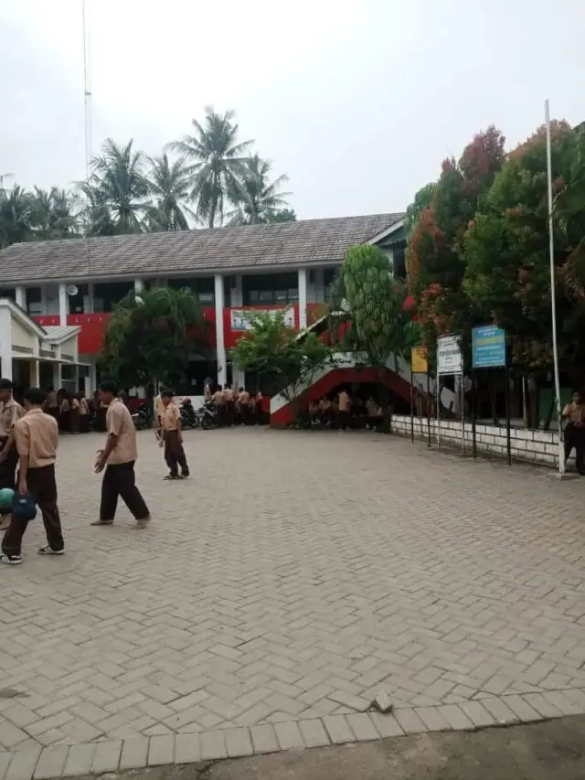 Dugaan Pungli LKS Kembali Mencuat di SMPN 4 Kohod Pakuhaji, Wali Murid Sampaikan Keluhan Dugaan Pungli LKS Kembali Mencuat di SMPN 4 Kohod Pakuhaji, Wali Murid Sampaikan Keluhan