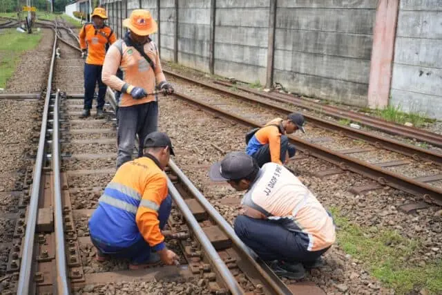 Jelang Lebaran 2026, KAI Daop 5 Purwokerto Intensifkan Perawatan Jalur Kereta Api Jelang Lebaran 2026, KAI Daop 5 Purwokerto Intensifkan Perawatan Jalur Kereta Api