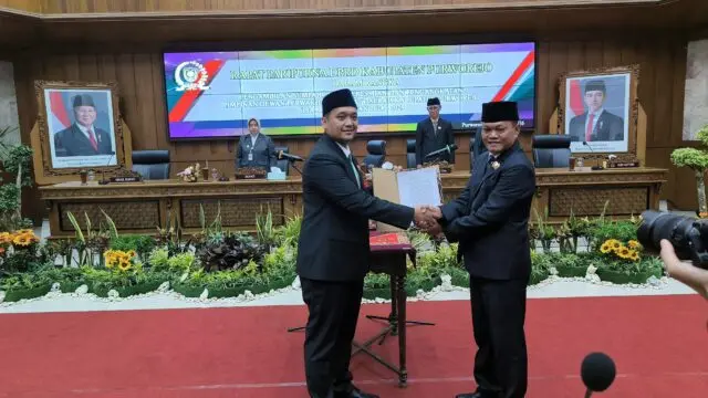 Rudi Hartono Sah Jadi Wakil Ketua DPRD Purworejo, Pimpinan Dewan Kini Lengkap Rudi Hartono Sah Jadi Wakil Ketua DPRD Purworejo, Pimpinan Dewan Kini Lengkap