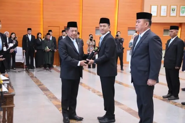 Lantik Sejumlah Pejabat, Mendagri Ingatkan Loyalitas dan Prestasi Lantik Sejumlah Pejabat, Mendagri Ingatkan Loyalitas dan Prestasi