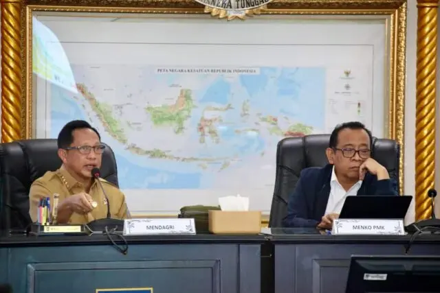 Kasatgas Tito Terus Perkuat Koordinasi Percepatan Penanganan Pascabencana Sumatera Kasatgas Tito Terus Perkuat Koordinasi Percepatan Penanganan Pascabencana Sumatera