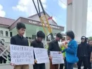 PMII Kepung Kejari Purworejo, Tagih Janji Penetapan Tersangka Kasus Mini Zoo PMII Kepung Kejari Purworejo, Tagih Janji Penetapan Tersangka Kasus Mini Zoo