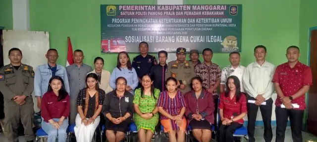 Pol PP Manggarai Bekerja Sama Bea Cukai Labuan Bajo Sosialisasikan Rokok Ilegal Melibatkan Pihak Kelurahan Pol PP Manggarai Bekerja Sama Bea Cukai Labuan Bajo Sosialisasikan Rokok Ilegal Melibatkan Pihak Kelurahan