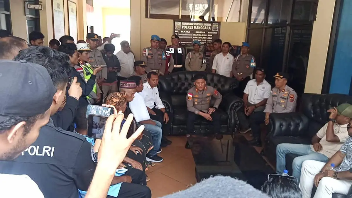 LPPDM Gelar Aksi Damai Desak Pengungkapan Kasus Kematian Restiana, Kapolres Manggarai Buka Ruang Audienai LPPDM Gelar Aksi Damai Desak Pengungkapan Kasus Kematian Restiana, Kapolres Manggarai Buka Ruang Audienai