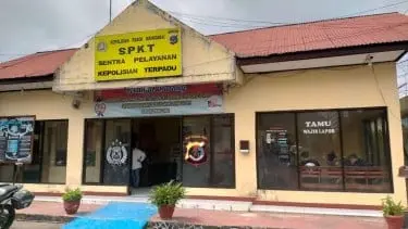 Pasca Diberhentikan Dari SPPG Wae Rii, Novi terus Berjuang Mencari Keadilan Hingga Membuat LP Meski Gugur Di Ruangan SPKT Polres Manggarai Pasca Diberhentikan Dari SPPG Wae Rii, Novi terus Berjuang Mencari Keadilan Hingga Membuat LP Meski Gugur Di Ruangan SPKT Polres Manggarai