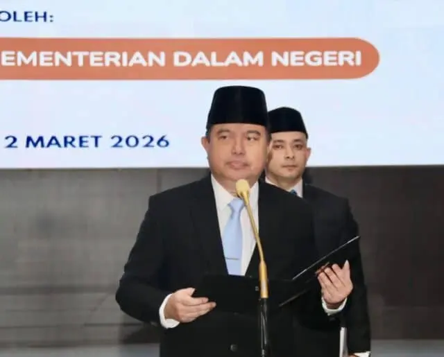 Lantik 64 Pejabat, Sekjen Kemendagri Tekankan Semangat Baru dan Kontribusi Terbaik Lantik 64 Pejabat, Sekjen Kemendagri Tekankan Semangat Baru dan Kontribusi Terbaik