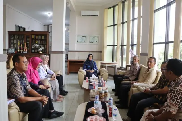 Polres Purworejo Siap Kolaborasi dengan FK UNEJ, Program Operasi Bibir Sumbing Gratis Segera Digelar Polres Purworejo Siap Kolaborasi dengan FK UNEJ, Program Operasi Bibir Sumbing Gratis Segera Digelar