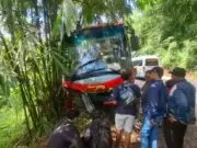 Rem Mendadak Hindari Kucing, Kecelakaan Beruntun di Bener Renggut Satu Nyawa Rem Mendadak Hindari Kucing, Kecelakaan Beruntun di Bener Renggut Satu Nyawa