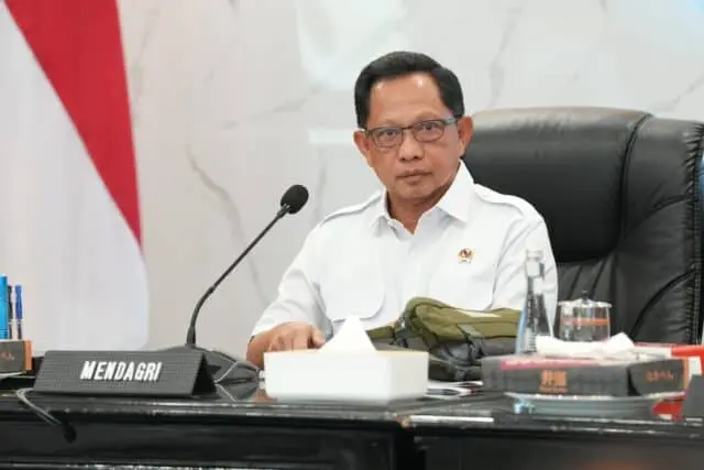 Mendagri Dorong Gubernur Bebaskan Pajak Kendaraan Listrik Mendagri Dorong Gubernur Bebaskan Pajak Kendaraan Listrik