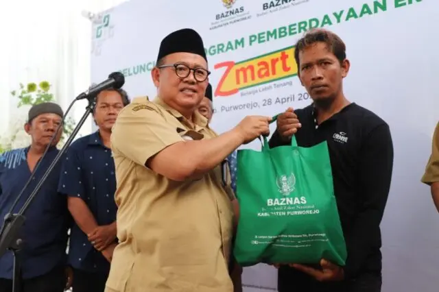 Dorong Kemandirian Umat, Baznas Purworejo Luncurkan 40 Warung Z-Mart Dorong Kemandirian Umat, Baznas Purworejo Luncurkan 40 Warung Z-Mart