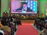 Wisuda Penuh Inspirasi, Pasangan Tunanetra UMPWR Raih Gelar Sarjana Wisuda Penuh Inspirasi, Pasangan Tunanetra UMPWR Raih Gelar Sarjana