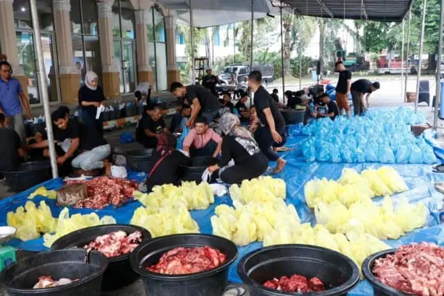 150 Ton Daging Kurban PTPN IV PalmCo Mengalir ke Pelosok Negeri 150 Ton Daging Kurban PTPN IV PalmCo Mengalir ke Pelosok Negeri