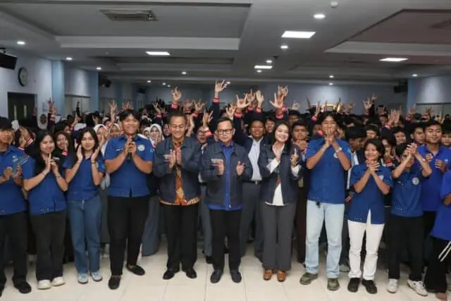 Songsong Indonesia Emas 2045, Wamendagri Ajak Generasi Muda Tingkatkan Kualitas Diri