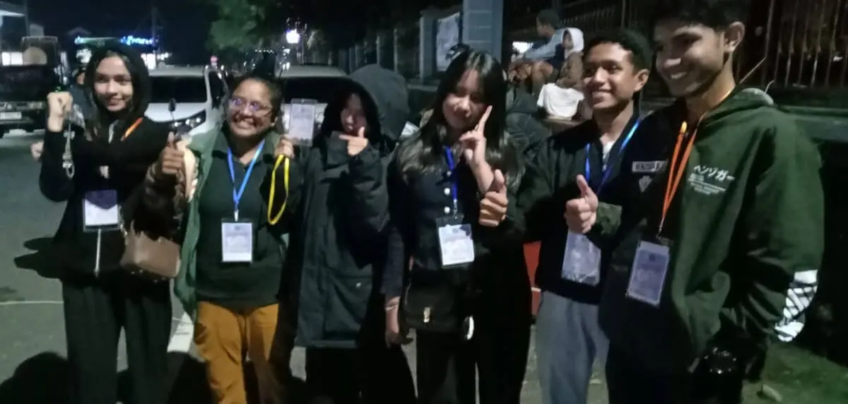 Muda Mudi Katolik Dan GMIT Ambil Bagian Di Malam Takbiran Idul Adha 1447 H Di Ruteng Manggarai NTT Muda Mudi Katolik Dan GMIT Ambil Bagian Di Malam Takbiran Idul Adha 1447 H Di Ruteng Manggarai NTT