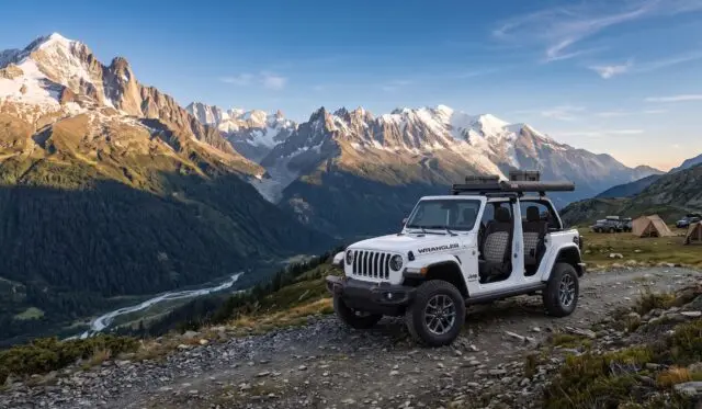 Jeep Wrangler Laredo 2027 Meluncur, Bangkitkan Gaya Retro Era 80-an Jeep Wrangler Laredo 2027 Meluncur, Bangkitkan Gaya Retro Era 80-an