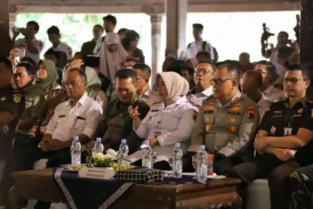 Hadiri Rembug Pembangunan Jateng, Bupati Purworejo Bawa Usulan Strategis untuk 2027 Hadiri Rembug Pembangunan Jateng, Bupati Purworejo Bawa Usulan Strategis untuk 2027