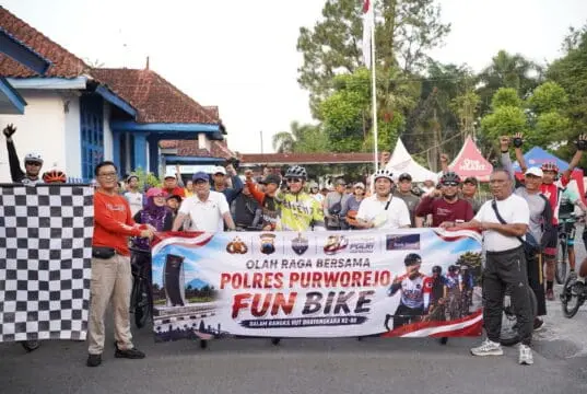 Polres Purworejo Kampanyekan Keselamatan Berlalu Lintas Lewat Fun Bike, Telusuri Titik Rawan Kecelakaan Polres Purworejo Kampanyekan Keselamatan Berlalu Lintas Lewat Fun Bike, Telusuri Titik Rawan Kecelakaan