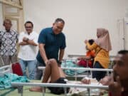 Tak Berhenti di Ruang Operasi, Polres Purworejo dan FK UNEJ Kawal Pemulihan Pasien Bibir Sumbing