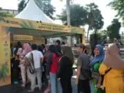 Minyak Goreng PTPN Diserbu Warga di Kota Tua Surabaya