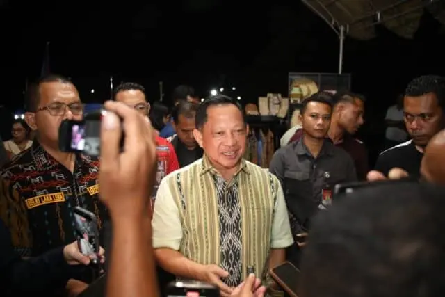 Mendagri: Parade Tenun Belu NTT Jaga Warisan Budaya dan Gerakkan Ekonomi Daerah Mendagri: Parade Tenun Belu NTT Jaga Warisan Budaya dan Gerakkan Ekonomi Daerah