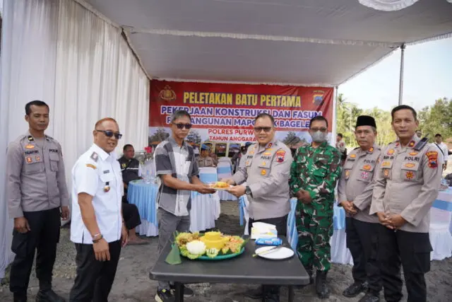 Polres Purworejo Mulai Bangun Mapolsek Bagelen Baru, Tingkatkan Pelayanan dan Antisipasi Banjir Menulis Polres Purworejo Mulai Bangun Mapolsek Bagelen Baru, Tingkatkan Pelayanan dan Antisipasi Banjir Menulis