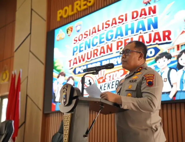 Polres Purworejo Rangkul Pelajar dan Orang Tua Cegah Tawuran Antar-Sekolah Polres Purworejo Rangkul Pelajar dan Orang Tua Cegah Tawuran Antar-Sekolah