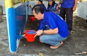 Sambut HUT ke-25, Demokrat Purworejo Gelar Aksi Sosial di Pantai Jatimalang