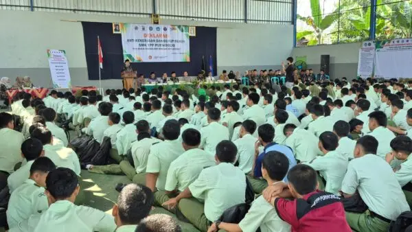 SMK YPP Deklarasikan Anti Kekerasan dan Guyup Rukun SMK YPP Deklarasikan Anti Kekerasan dan Guyup Rukun