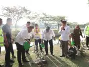 Menteri Lingkungan Hidup-PTPN IV PalmCo Luncurkan Gerakan Tanam 1,5 Juta Pohon Menteri Lingkungan Hidup-PTPN IV PalmCo Luncurkan Gerakan Tanam 1,5 Juta Pohon