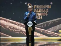 Wamendagri Sebut Kepala Daerah sebagai Petarung di Tengah Lima Tantangan Wamendagri Sebut Kepala Daerah sebagai Petarung di Tengah Lima Tantangan