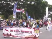 SMP Negeri 4 Purworejo Usung Tiga Tema dalam Karnaval HUT ke-81 RI, Tampilkan Burung Hantu hingga Budaya Dayak SMP Negeri 4 Purworejo Usung Tiga Tema dalam Karnaval HUT ke-81 RI, Tampilkan Burung Hantu hingga Budaya Dayak