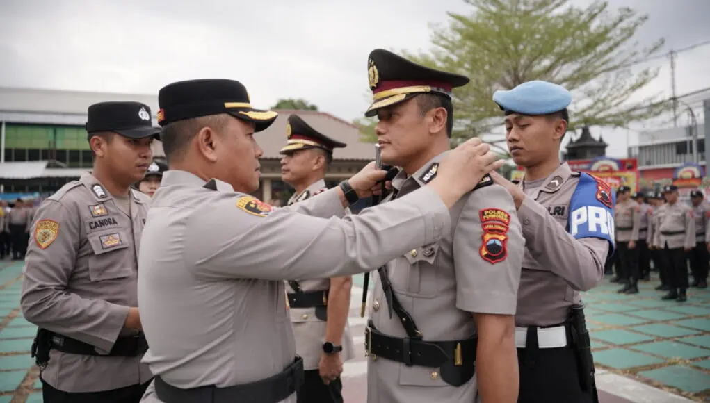 Kompol Amin Supangat Resmi Jadi Wakapolres Purworejo, Sejumlah Personel Berprestasi Diganjar Penghargaan