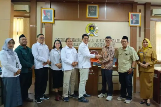 KPU Purworejo Serahkan Hasil Verifikasi PAW Golkar, Ardhi Satya Diproses Gantikan Sri Susilowati KPU Purworejo Serahkan Hasil Verifikasi PAW Golkar, Ardhi Satya Diproses Gantikan Sri Susilowati