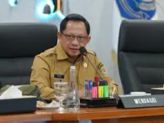 Percepat Penyaluran Bantuan Bencana NTT, Mendagri Minta Pemda Segera Penuhi Kebutuhan Warga
