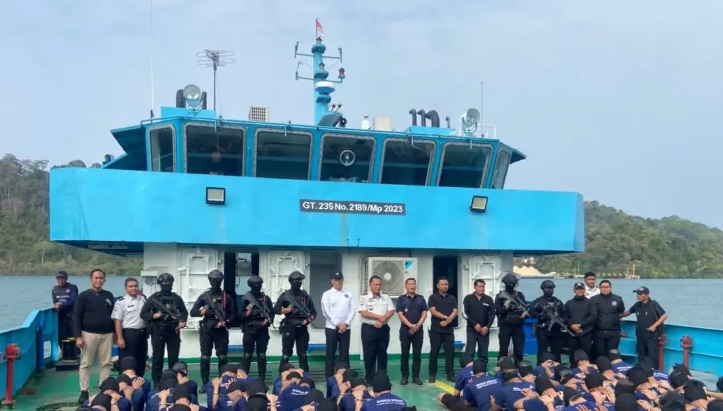 Perkuat Keamanan, Lapas Kelas 1 Tangerang Kirim 9 Napi Berisiko Tinggi ke Nusakambangan Perkuat Keamanan, Lapas Kelas 1 Tangerang Kirim 9 Napi Berisiko Tinggi ke Nusakambangan