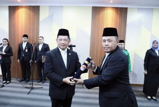 Mendagri Tito Lantik Edi Nurhabad sebagai Deputi Bidang Pengelolaan Infrastruktur Kawasan Perbatasan BNPP