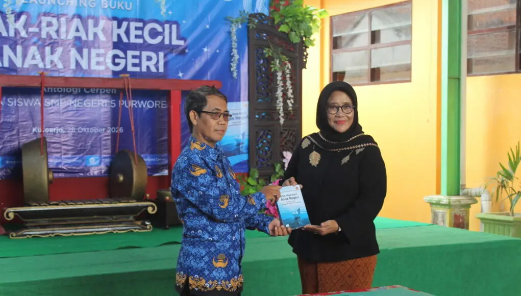 Asah Kreativitas dan Budaya Literasi, SMPN 5 Purworejo Terbitkan Antologi Cerpen Siswa